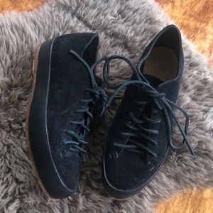 Feit Low Black Classics - image 1